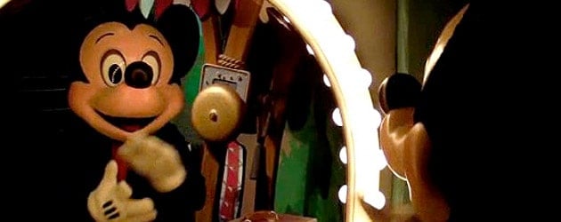 Disney releases official video of talking Mickey Mouse meet and greet Disney releases official video of talking Mickey Mouse meet and greet