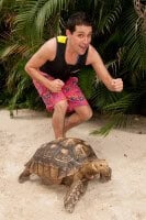 Amazing Race Winner Jordan Pious races Discovery Cove's tortoise, Morty