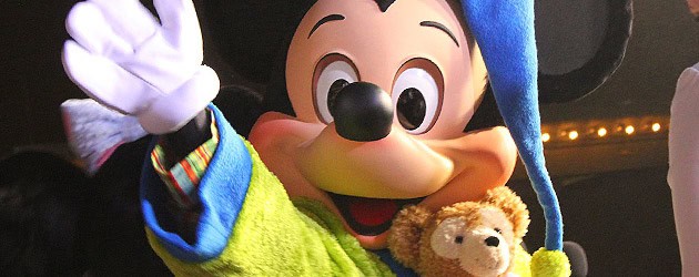 One More Disney Day begins 24-hour day at Walt Disney World with fan excitement shining through dense morning fog