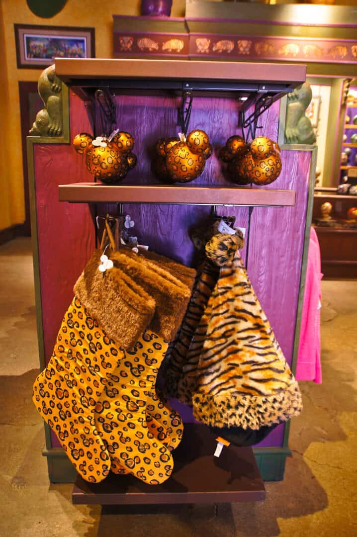 ParkSpotting - Animal Kingdom Christmas, Wilderness Explorers Game and