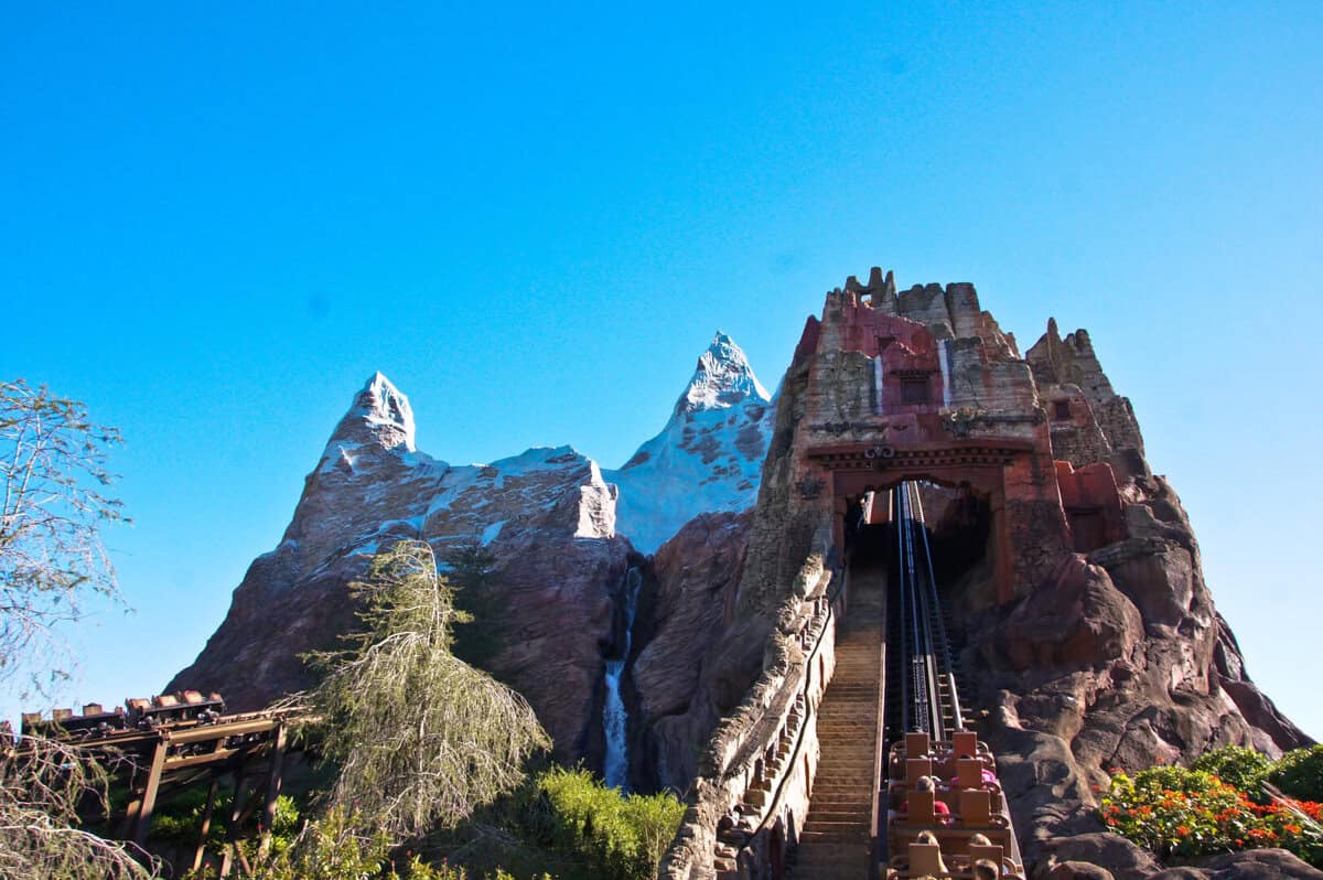 ParkSpotting - Animal Kingdom Christmas, Wilderness Explorers Game and