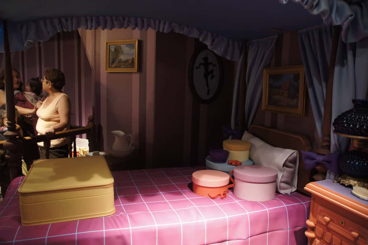 Peter Pan S Flight Debuts New Themed Queue Taking Walt Disney World Guests Through The Darlings House Inside The Magic