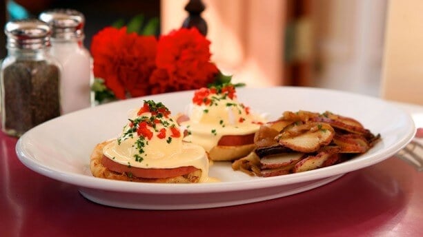 Fresh Eyes Friday: Do Disneyland Like a Foodie - Breakfast Edition