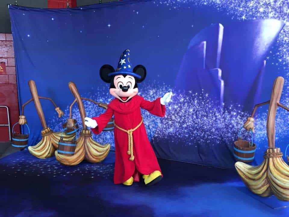 Sorcerer Mickey meet and greet takes the place of old Studio Backlot