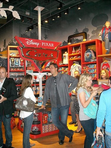 Disney/Pixar Cars Ridemakerz CEO Larry Andreini (center)