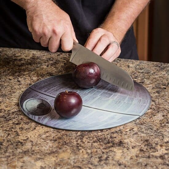 iovg_death_star_cutting_board_inuse