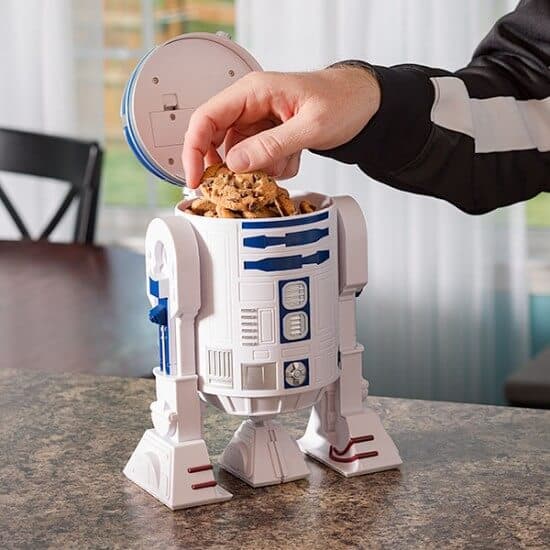 iqho_r2d2_talking_cookie_jar_inuse