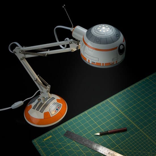 jhij_bb8_desk_lamp_inuse